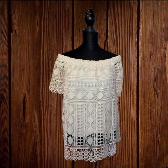 MAURICES Lace Off Shoulder Top - Picture 2 of 9